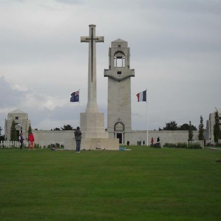 Le Gite De Beatrice Et Laurent Daire Villers-Bretonneux Dış mekan fotoğraf