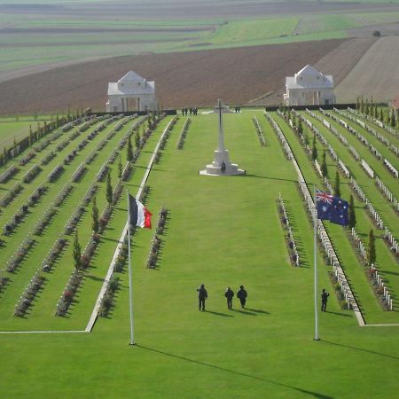Le Gite De Beatrice Et Laurent Daire Villers-Bretonneux Dış mekan fotoğraf