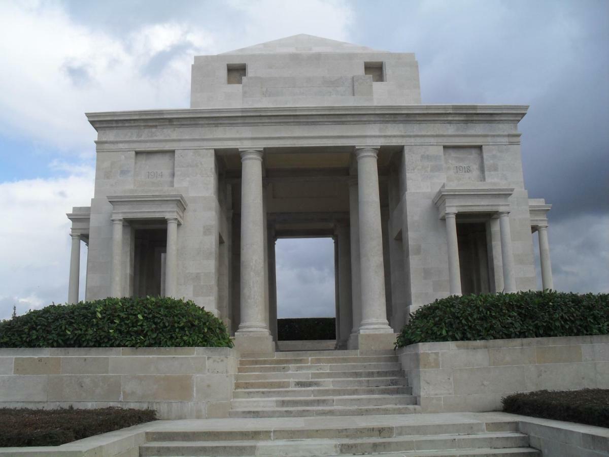Le Gite De Beatrice Et Laurent Daire Villers-Bretonneux Dış mekan fotoğraf